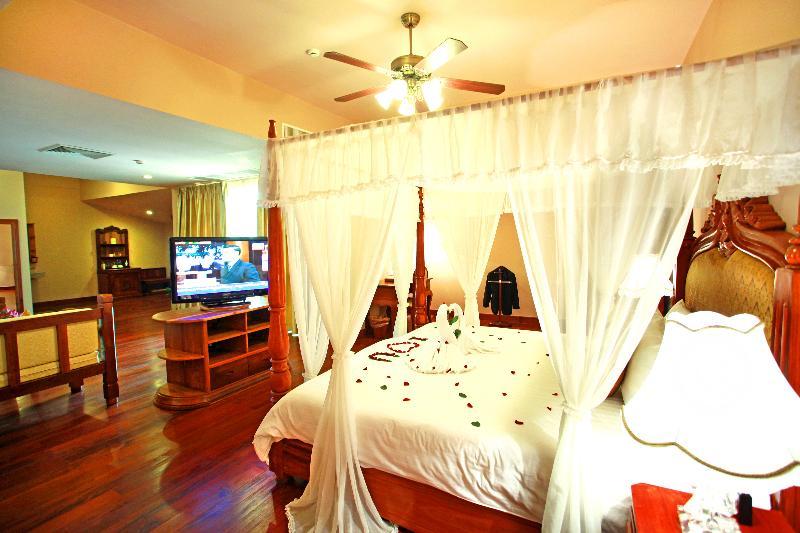 Angkor Era Hotel Siem Reap Exterior photo